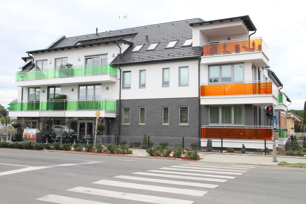 Nemeth Apartmanok Sárvár المظهر الخارجي الصورة