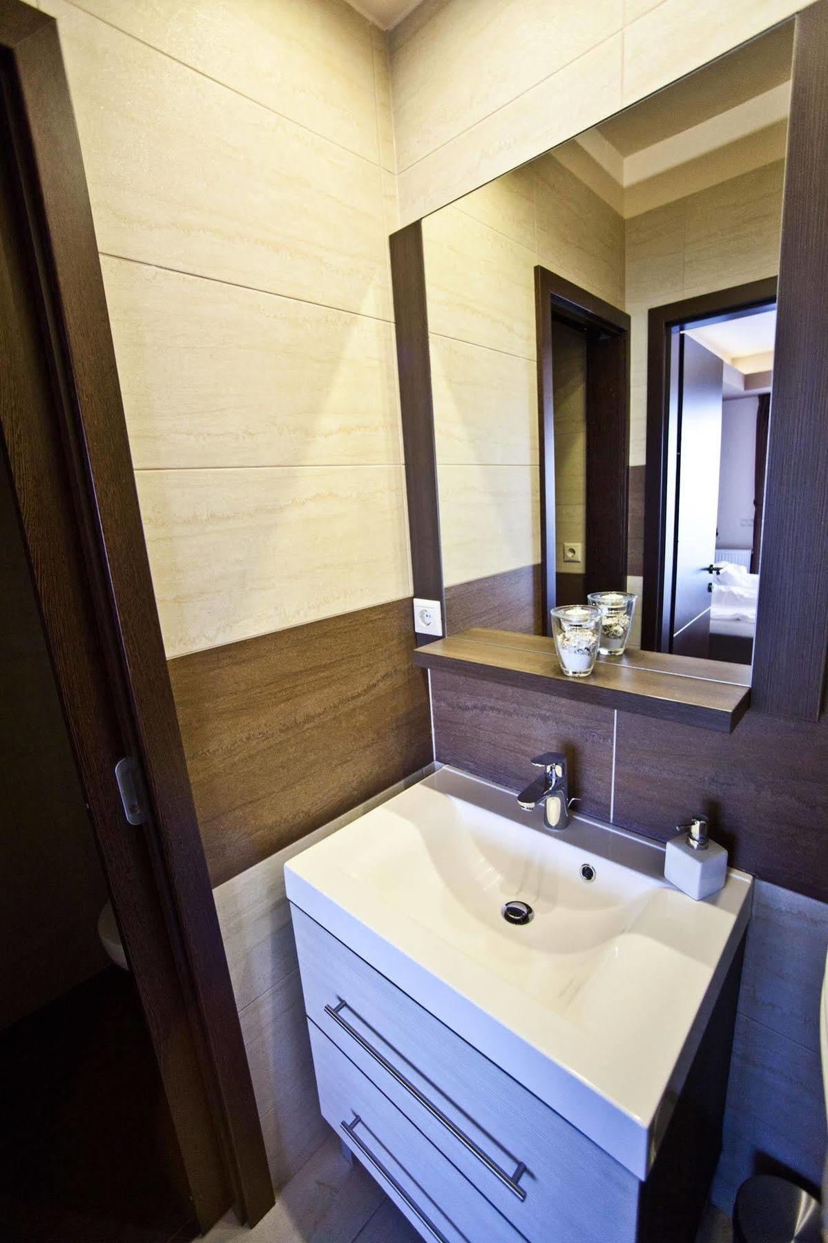 Nemeth Apartmanok Sárvár المظهر الخارجي الصورة
